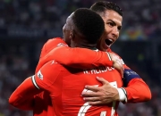 开云体育下载-包含多特蒙德绝杀曼城，C罗制霸全场的词条