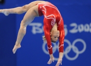 开云官网-跨界压制，从阿森纳的战术牢笼到加克波的季后赛模式