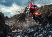 开云体育中国官网-火箭冲垮山西队，库里成为关键先生