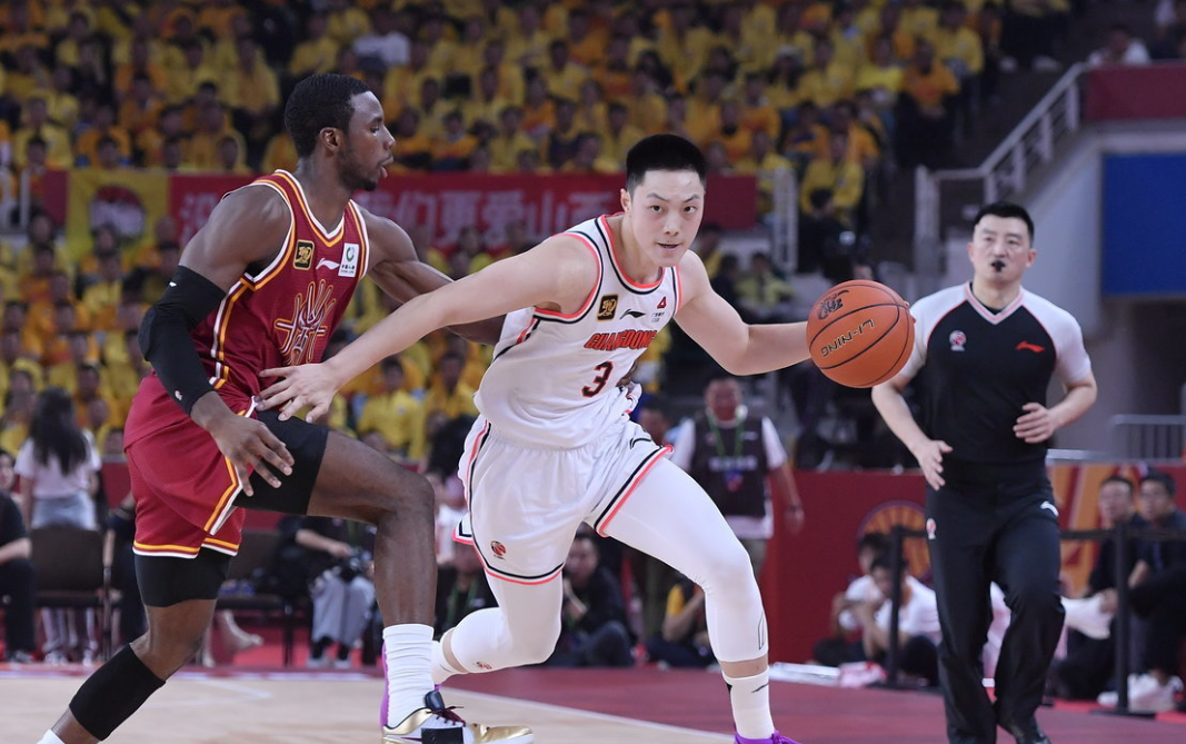 广东队横扫山东队，拉文带队取胜