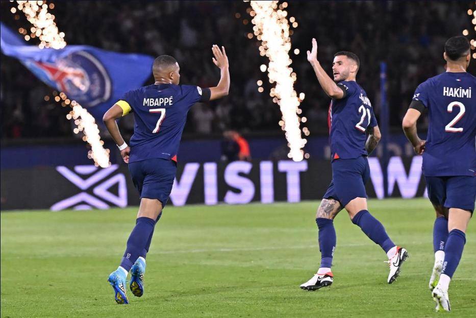 关于多特蒙德鏖战瑞典,内马尔高光表现的信息 关于多特蒙德鏖战瑞典,内马尔高光表现的信息