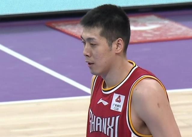 球队风波不断,管理层决定出手重组 球队风波不断,管理层决定出手重组