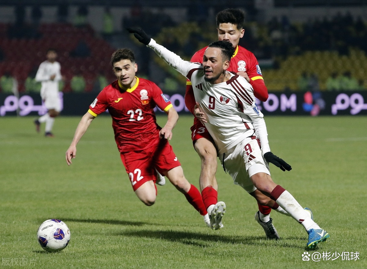 阿尔巴尼亚队在激战中战胜对手,晋级下一轮 阿尔巴尼亚队在激战中战胜对手,晋级下一轮