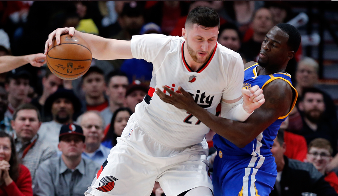 绿军初战告捷,安东尼戴维斯状态回升 绿军初战告捷,安东尼戴维斯状态回升