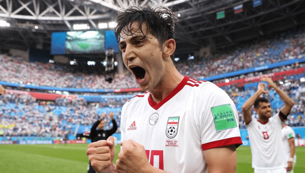 伊朗队打进关键球,取得胜利 伊朗队打进关键球,取得胜利