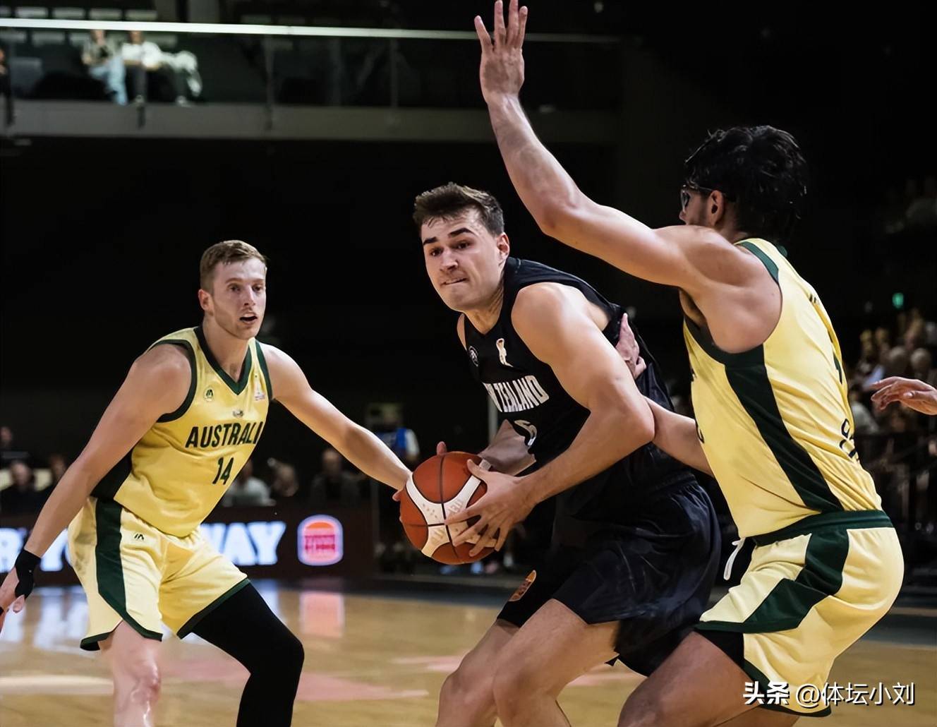 澳洲篮球代表队新赛季壮志凛然 澳洲篮球代表队新赛季壮志凛然