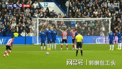 切尔西门将出色扑点，帮助球队保持英超领先优势的简单介绍