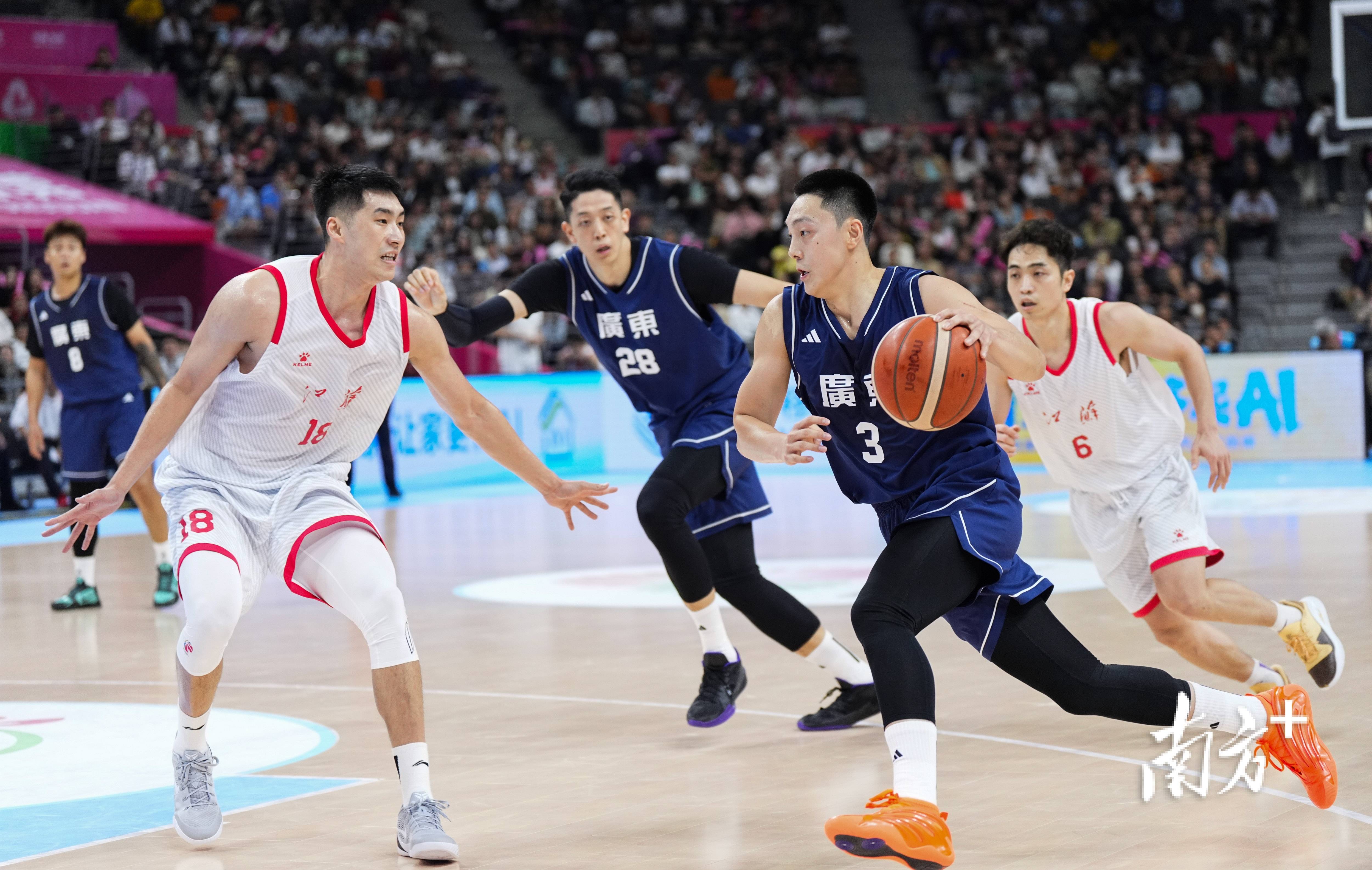 包含广东男篮主场大胜四川队，提前锁定胜局的词条