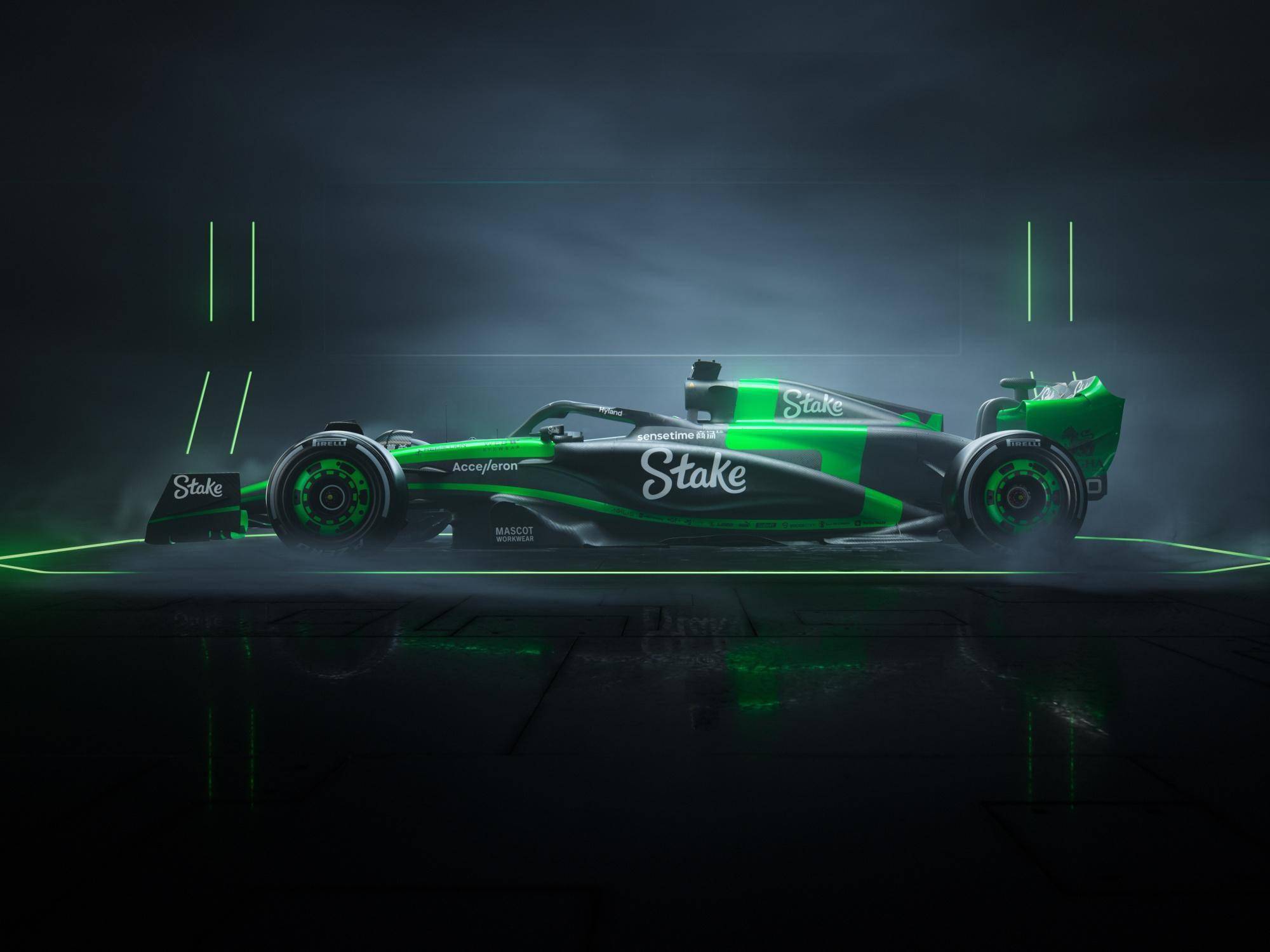 阿斯顿马丁逆转索伯车队，汉密尔顿扛起全队