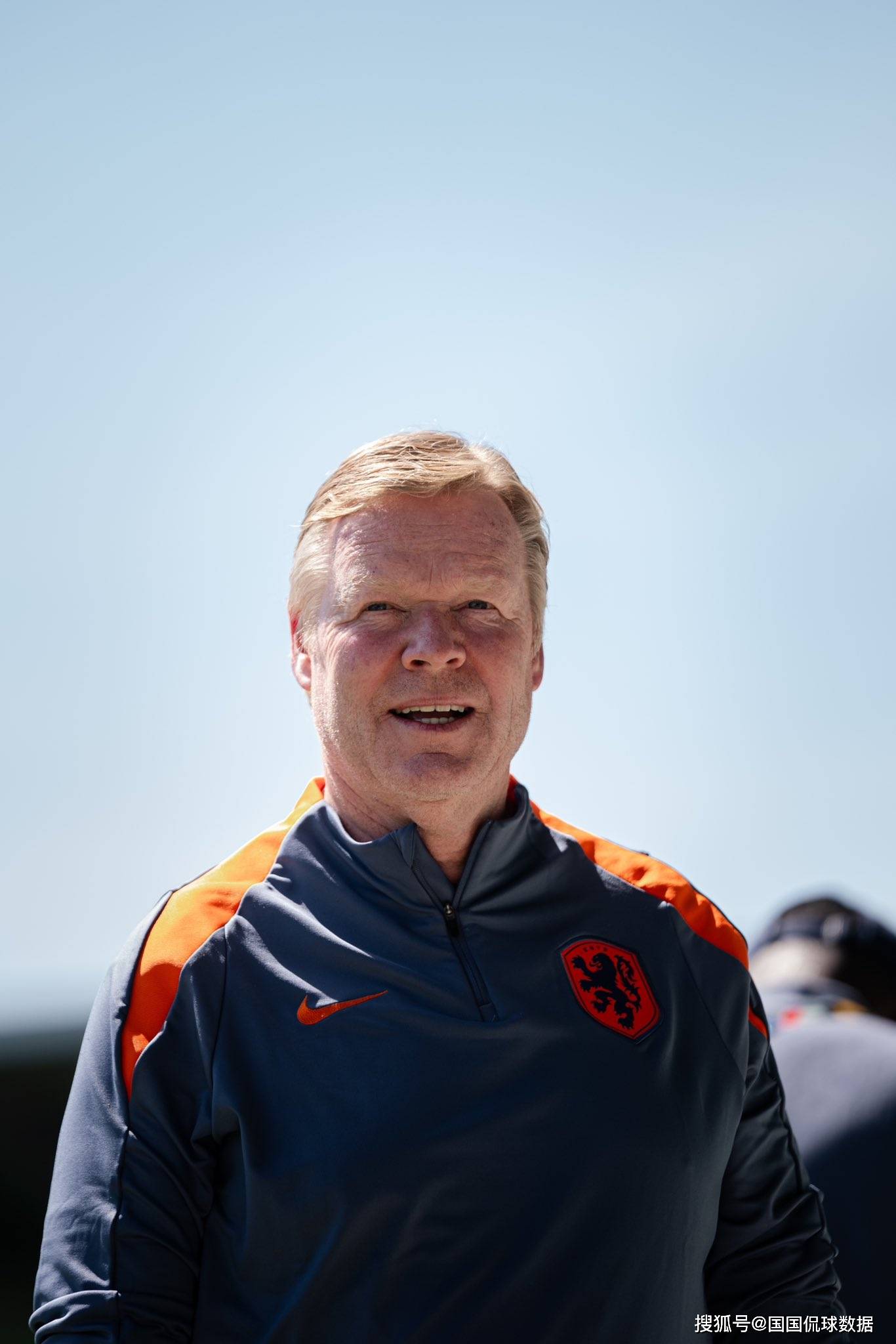 包含英格兰爆冷荷兰，科曼完成帽子戏法的词条