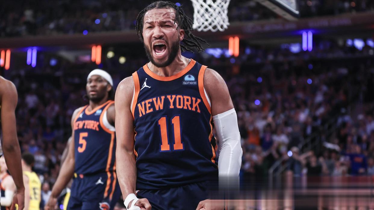 尼克斯险胜魔术，米切尔爆发神勇