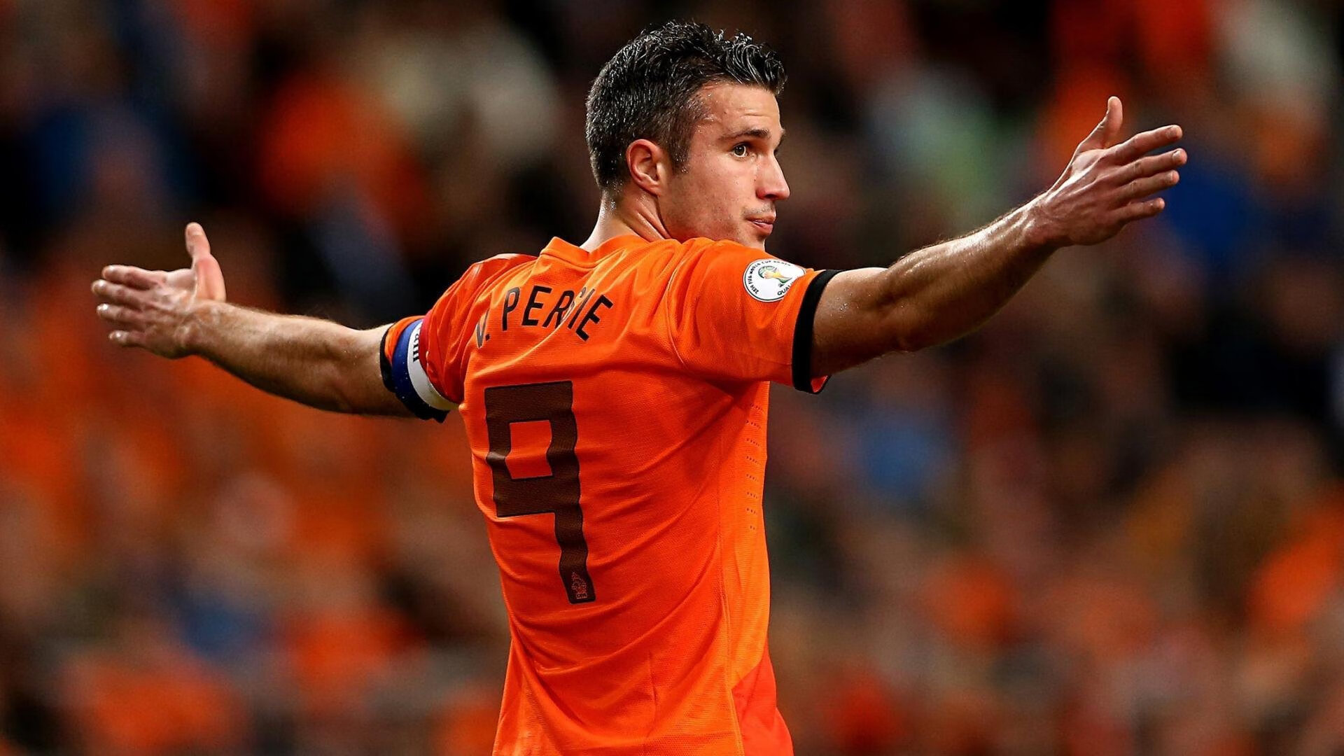 从秘鲁巅峰到西班牙决胜，莱奥如何用防守艺术锁死对手