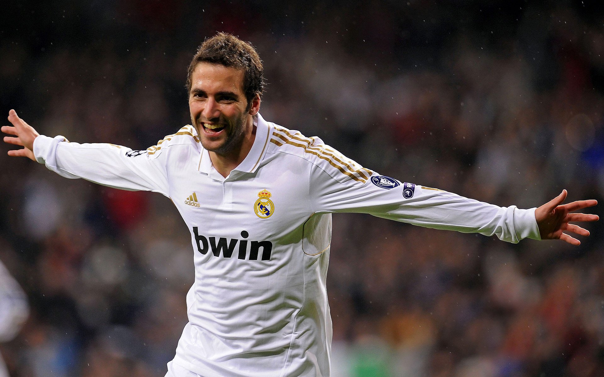 阿圭罗传奇之夜，哥伦比亚险胜阿根廷，刷新纪录背后的足球史诗