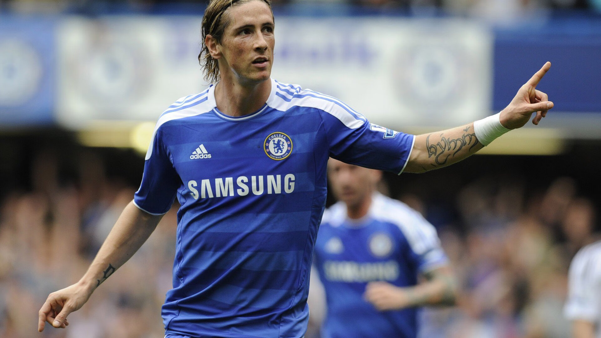 佩德里点燃赛场，智利横扫佛罗伦萨—一场跨越时空的足球狂想